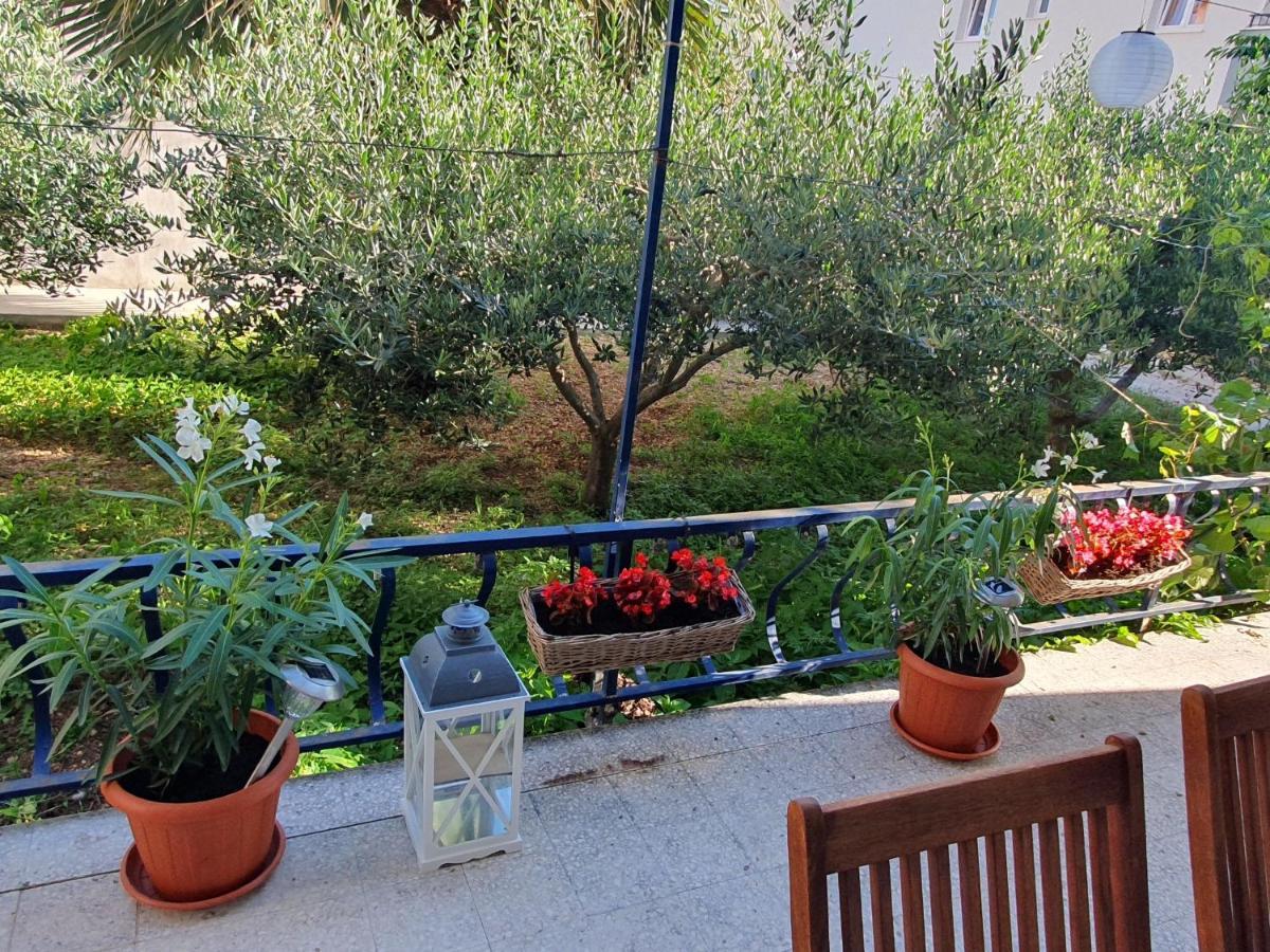 Apartment Lana Trogir Ngoại thất bức ảnh