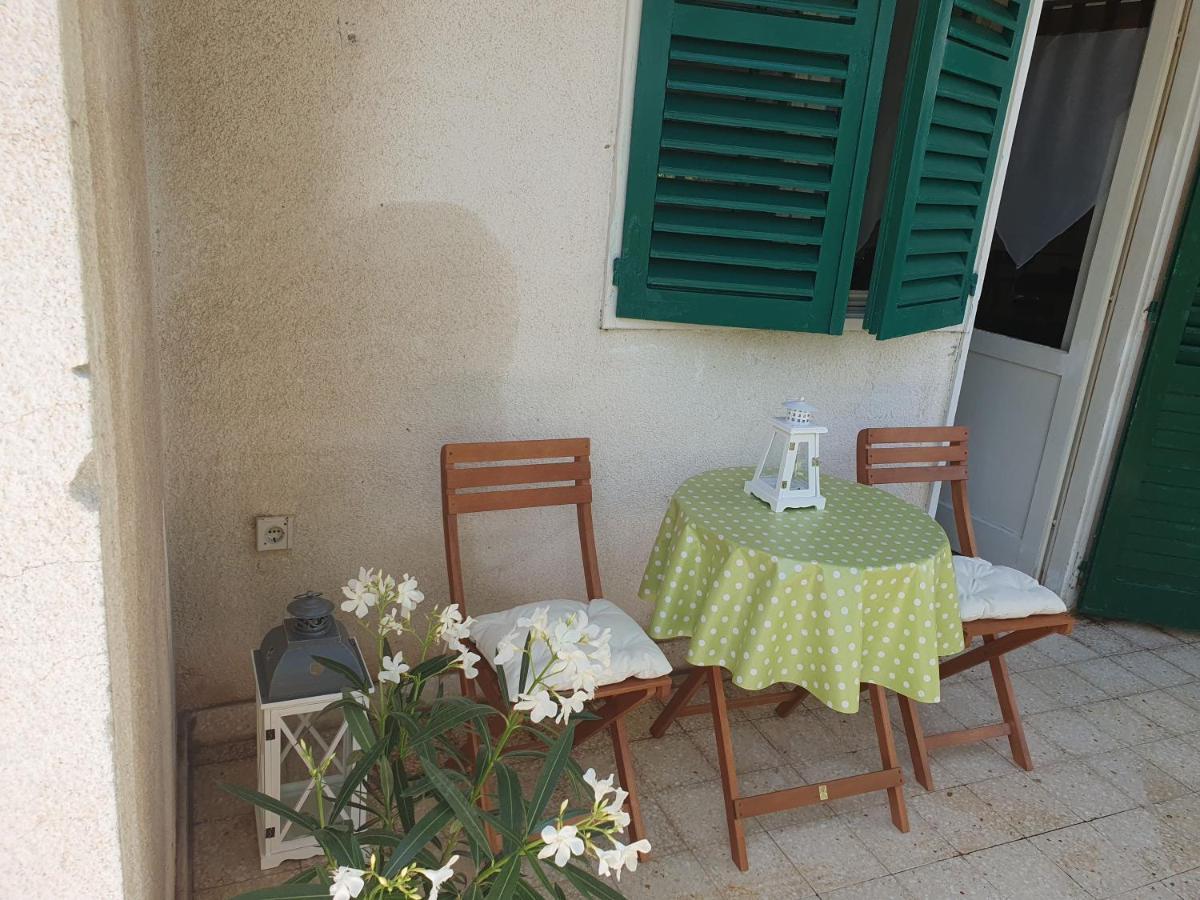 Apartment Lana Trogir Ngoại thất bức ảnh