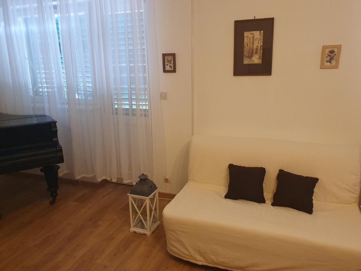 Apartment Lana Trogir Ngoại thất bức ảnh
