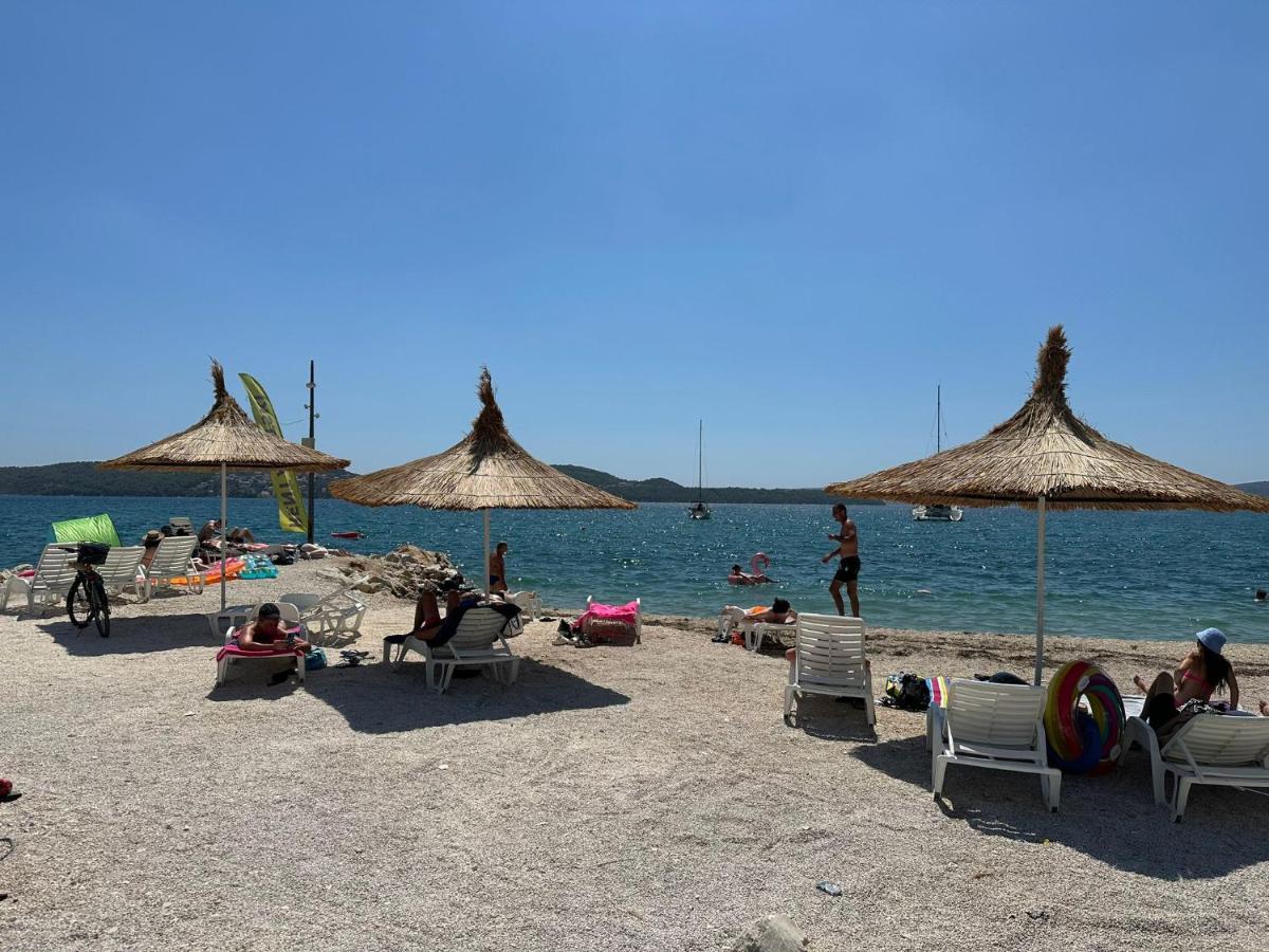 Apartment Lana Trogir Ngoại thất bức ảnh